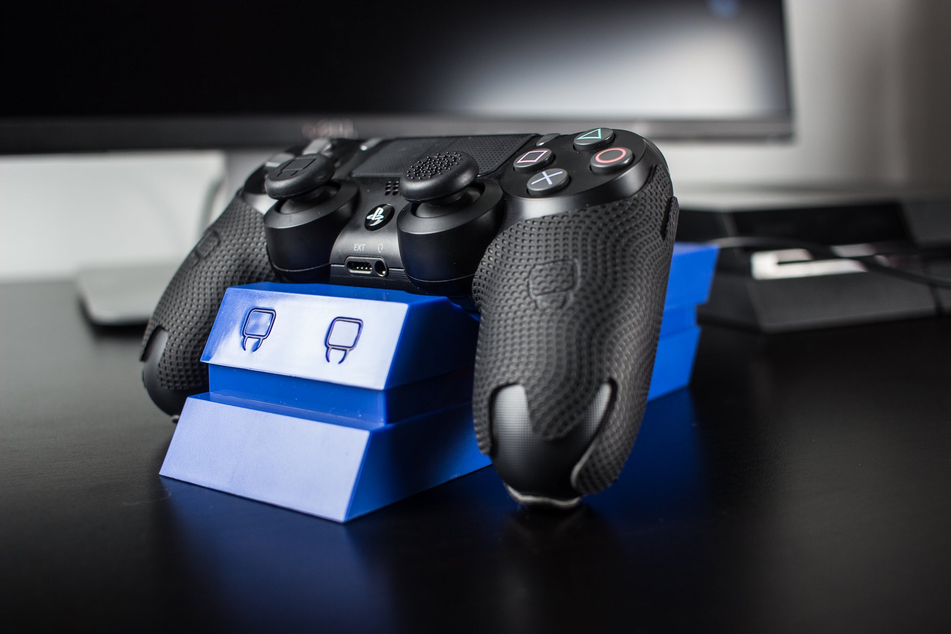 Venom PlayStation 4 Twin Charge Docking Station - Blue (PS4)