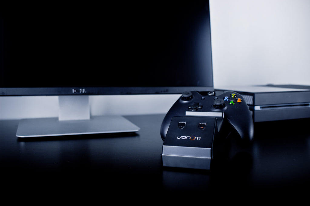 Venom Twin Docking Station with 2 X Rechargeable Battery Packs-Black - Xbox One