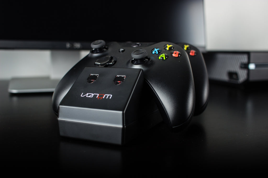 Venom Twin Docking Station with 2 X Rechargeable Battery Packs-Black - Xbox One