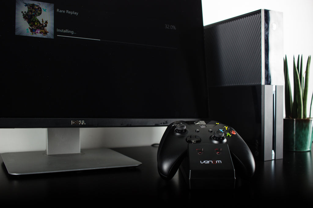 Venom Twin Docking Station with 2 X Rechargeable Battery Packs-Black - Xbox One